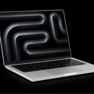 Apple MacBook in Sleek Silver